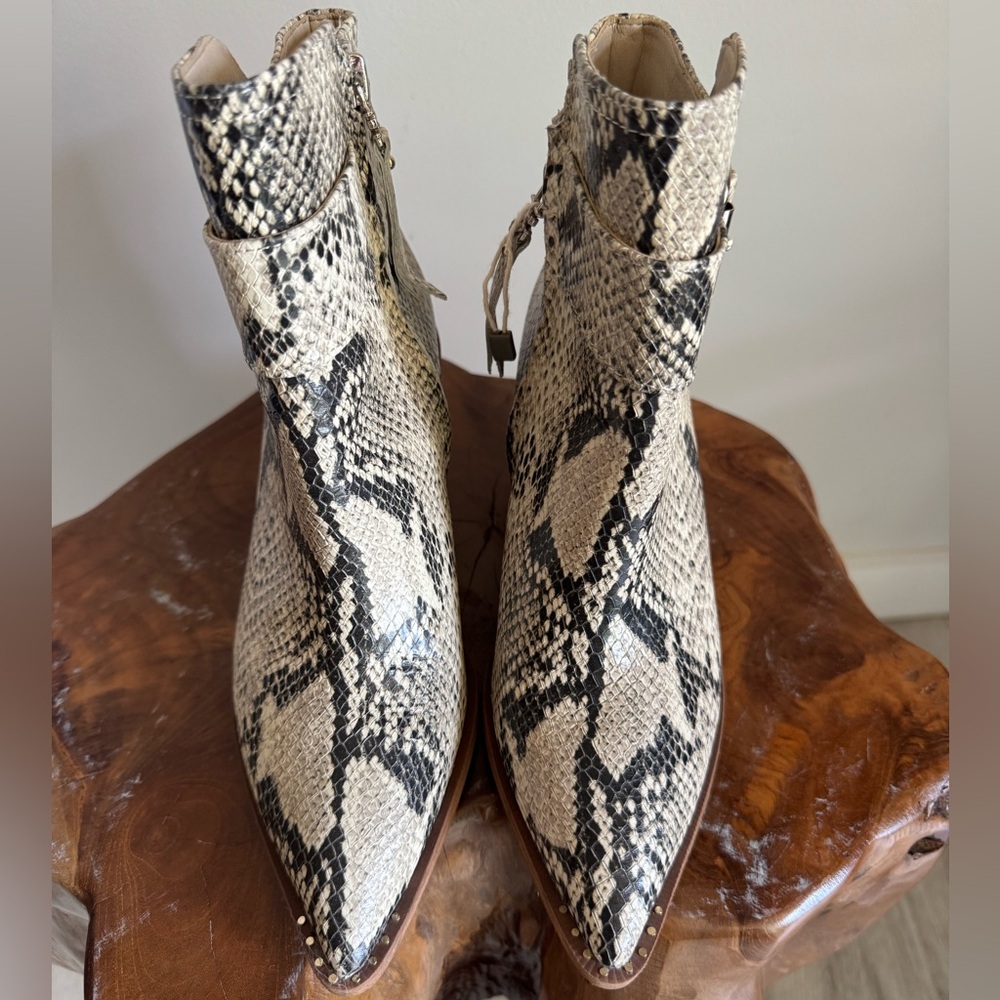 SAM EDELMAN Leonia Snakeskin Embossed Leather Booties Beige & Grey Pointed Toe 5 - Picture 5 of 11